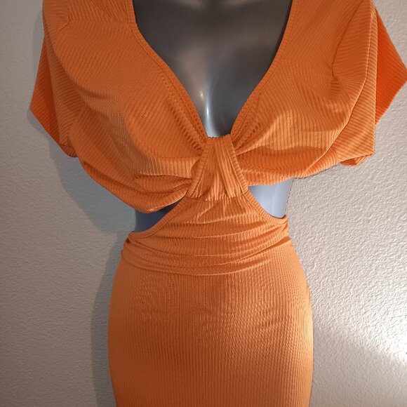 Women's Clothing - Picture 1 of 1